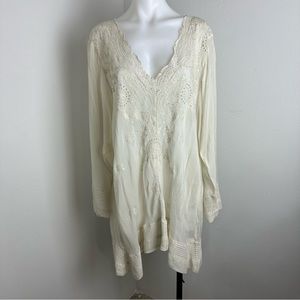 Johnny Was Cream Embroidered 3/4 Sleeve Tunic